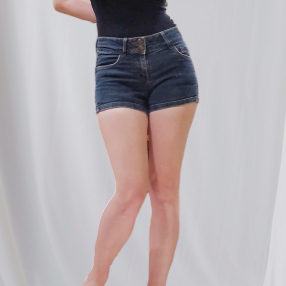 Vintage Jean Shorts - Picture 3 of 7